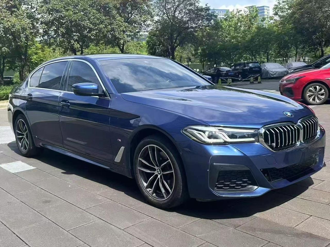 BMW 525Li M Sport Package 2021