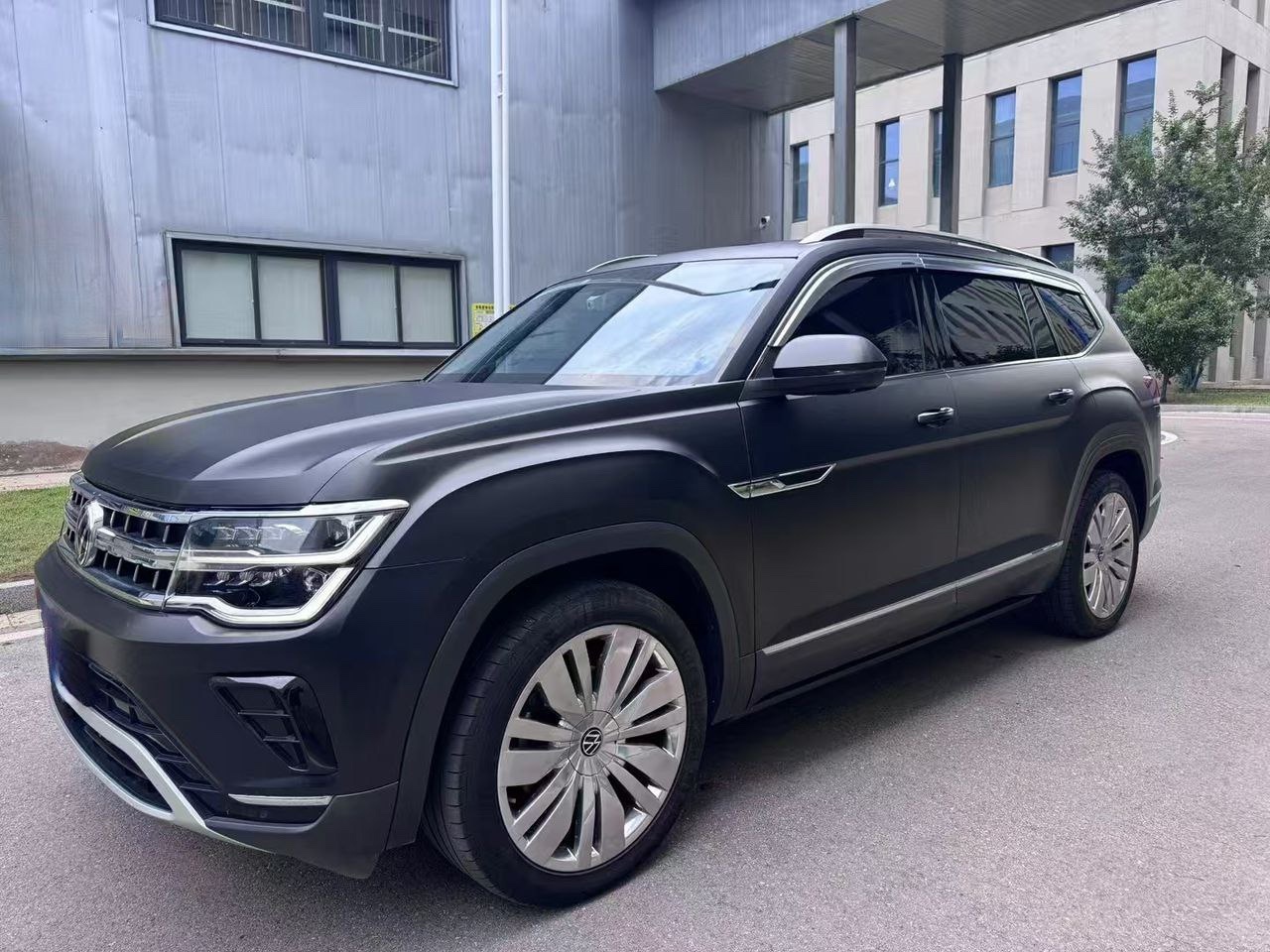 Volkswagen Teramont 530 V6 2.5T 4WD 2022 Side View