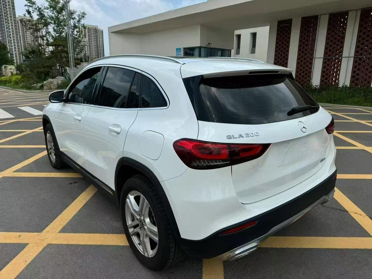 Mercedes-Benz GLA200 1.3T FWD 2022 Interior