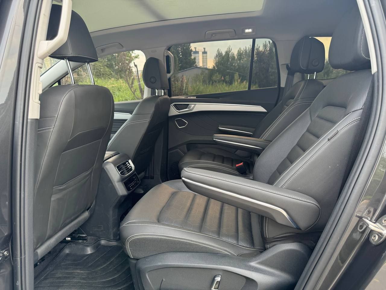 Volkswagen Talagon 380TSI Pro Luxury Version 2022 Detail View