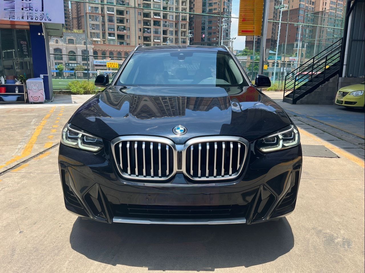 BMW X3 xDrive25i M Sport 2023 Front View