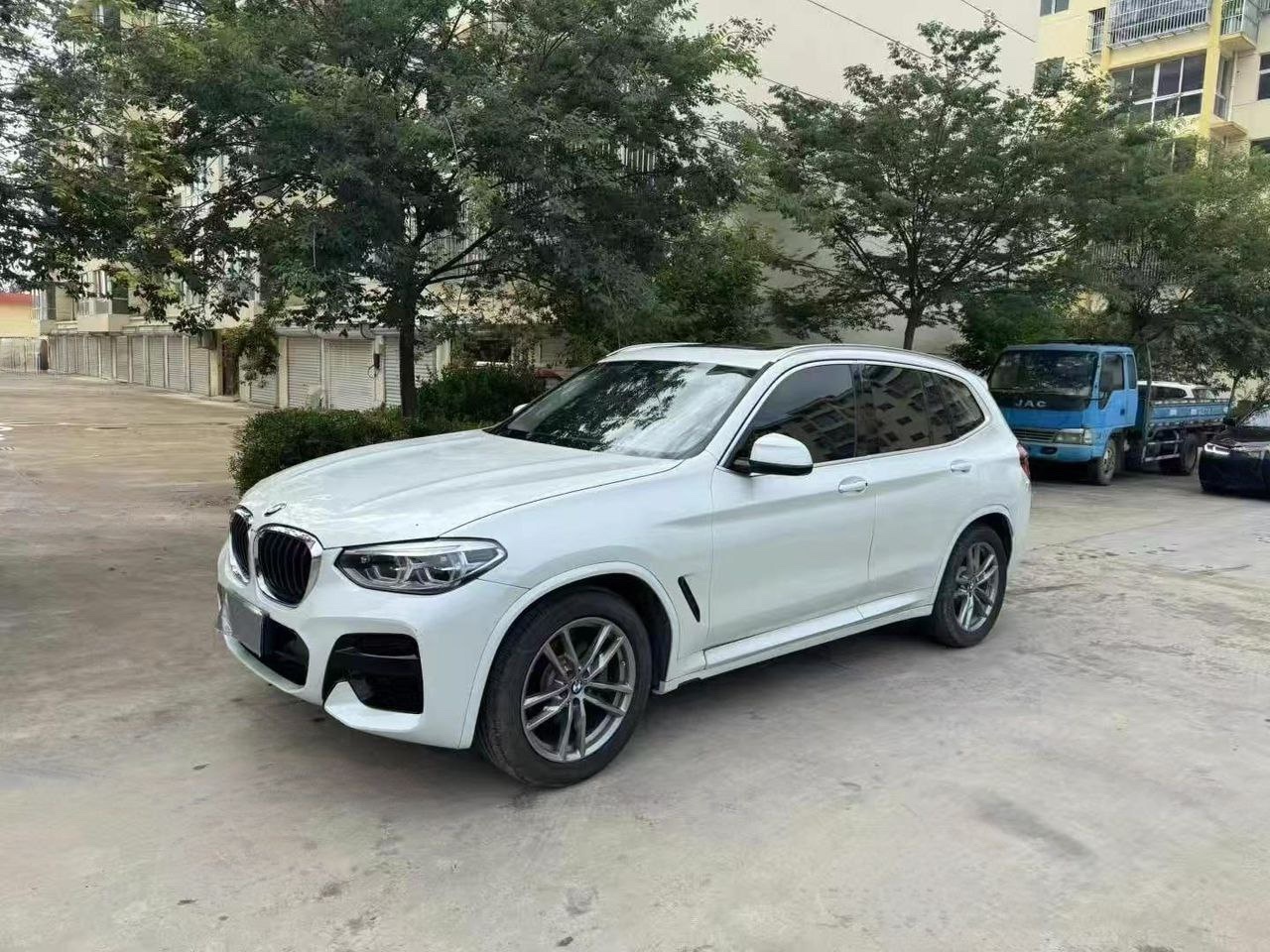 BMW X3 xDrive 25i M Sport 2021 Side View
