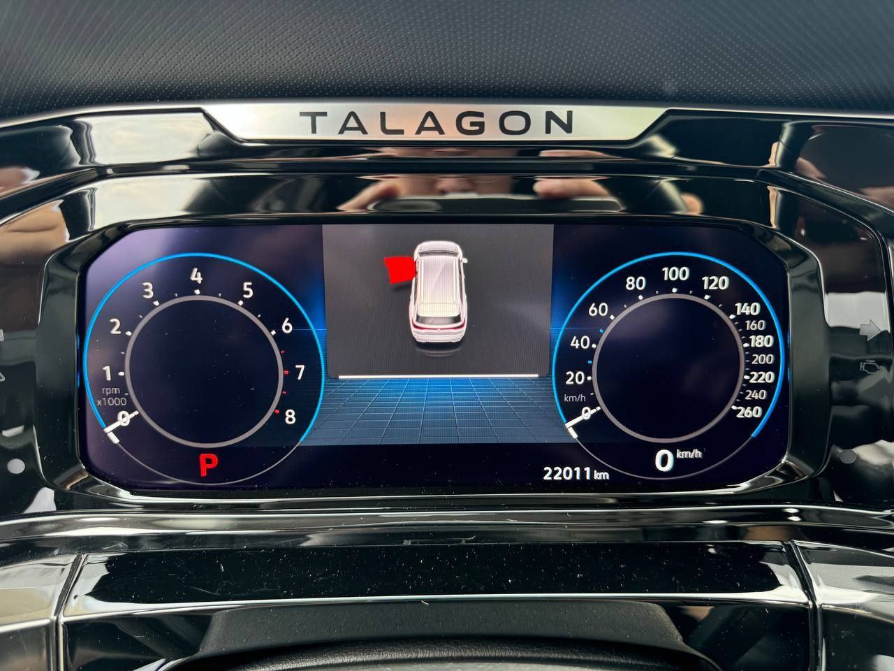 Volkswagen Talagon 380TSI Pro Luxury Version 2022 Extra View