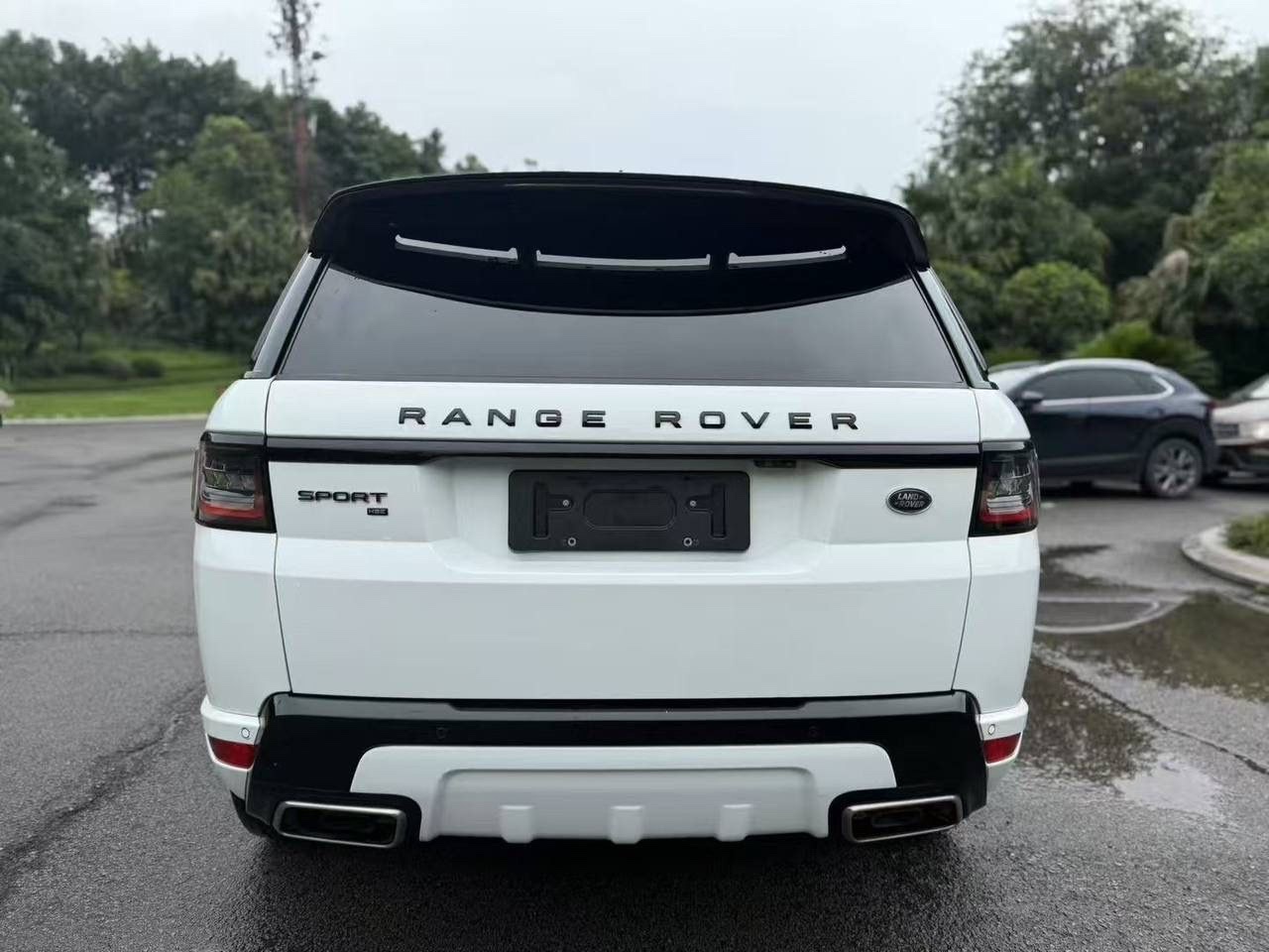 Range Rover Sport 3.0T 360HP 2022 Rear View