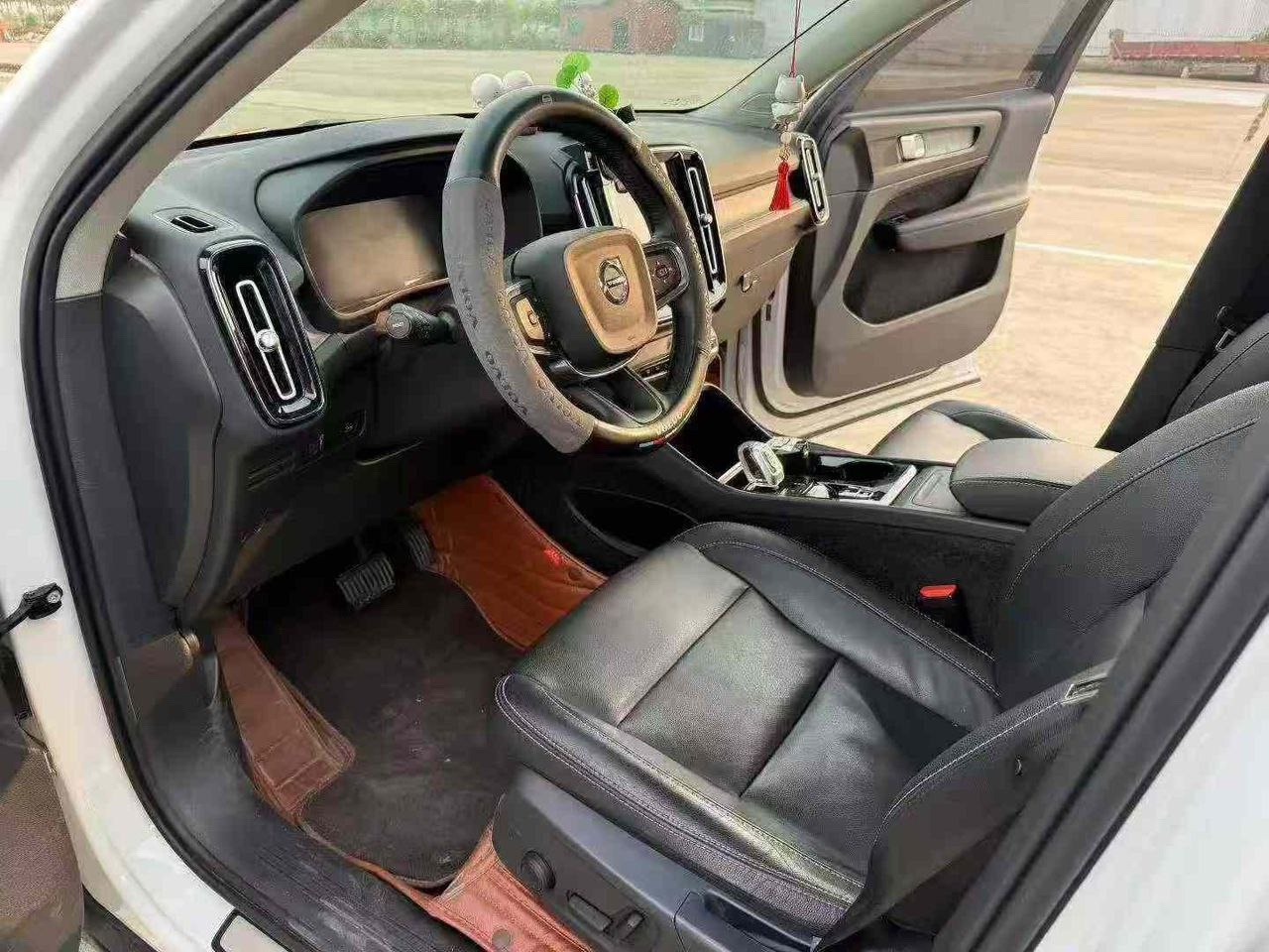 Volvo XC40 T4 Luxury Edition 2021 Wheel