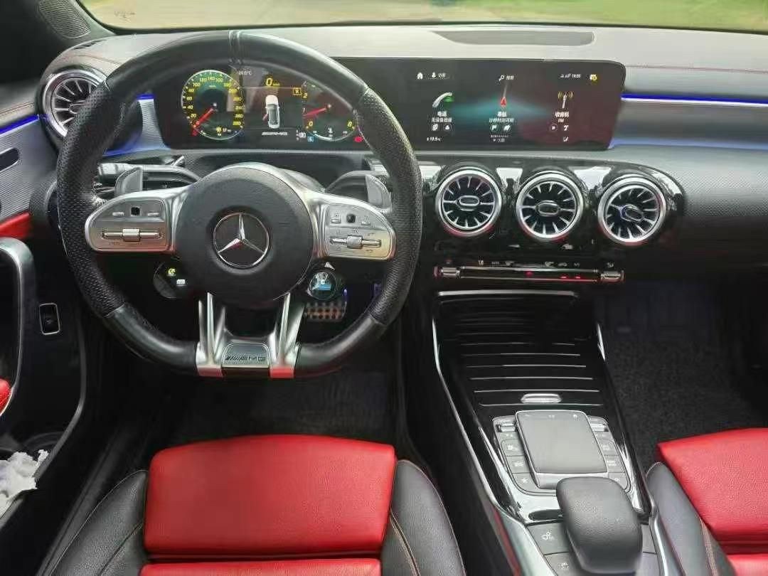 Mercedes-Benz AMG A35L 4MATIC 2.0T 2022 Engine