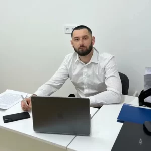 Менеджер Гатауллин Денис Раисович